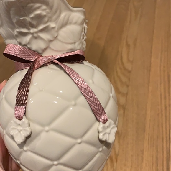 NWT Lenox “Tied with Love” Peyton Pitcher - Picture 7 of 7